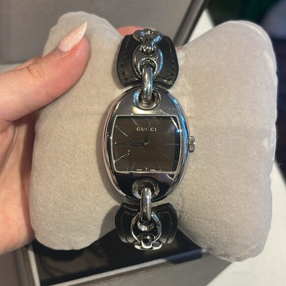 Stunning Authentic Gucci Marina Chain Watch with Box - Picture 3 of 16